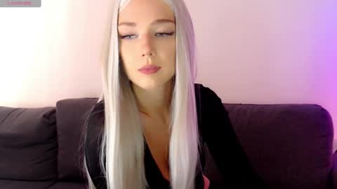 Snapshot of pervyblonde chatting on March 7, 11:07 am Isabella online show from March 7, 11:07 am