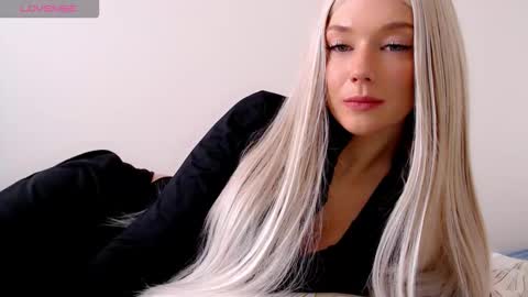 Isabella online show from March 24, 10:53 am