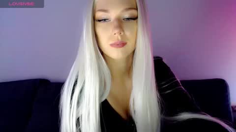 Snapshot of pervyblonde chatting on January 23, 8:04 am Isabella online show from January 23, 8:04 am