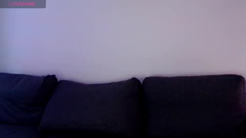 Snapshot of pervyblonde chatting on December 25, 11:22 am Isabella online show from December 25, 11:22 am