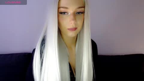 Snapshot of pervyblonde chatting on January 6, 12:24 pm Isabella online show from January 6, 12:24 pm