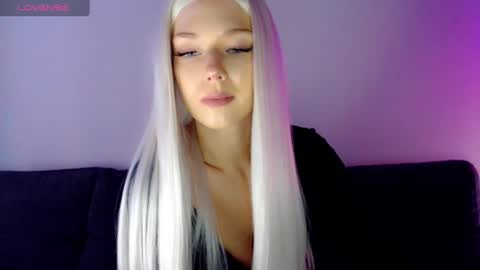 Snapshot of pervyblonde chatting on January 21, 12:50 pm Isabella online show from January 21, 12:50 pm