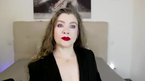 Peters Emily online show from January 18, 12:15 pm