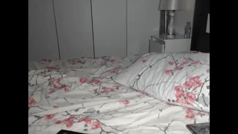 petite_danielle online show from October 1, 11:09 pm