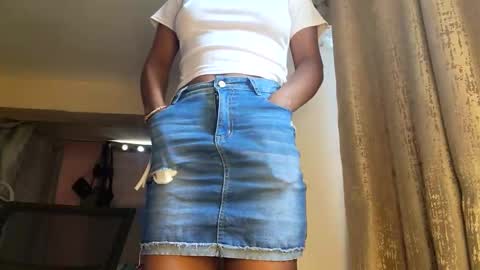 Petite loverr online show from February 16, 5:40 am