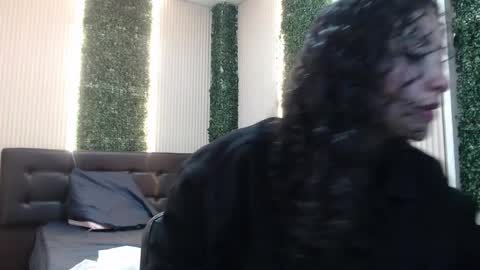 Moon  online show from November 3, 2:21 pm