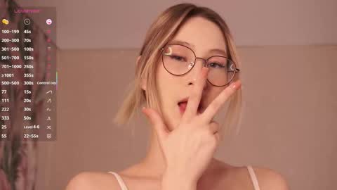 Bella online show from September 14, 5:22 pm