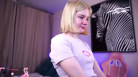 Hann G. Jones online show from October 28, 5:57 am