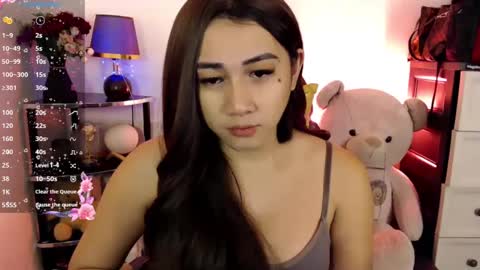 Pia online show from February 17, 2:49 pm