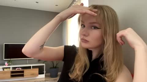Kristie online show from June 15, 11:16 pm