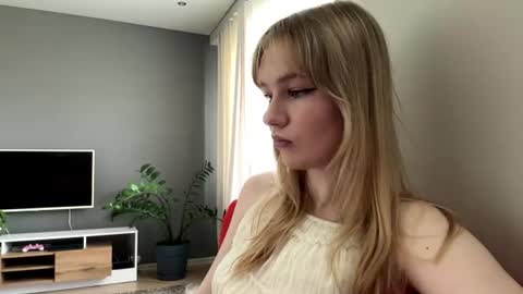 Kristie online show from June 18, 12:23 am