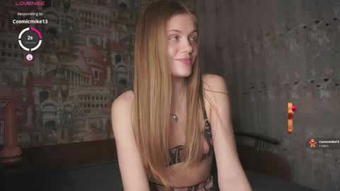 Kate online show from April 16, 7:02 pm