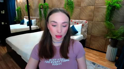 Emelie online show from April 3, 10:13 am