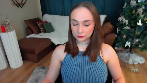 Emelie online show from December 21, 7:18 pm