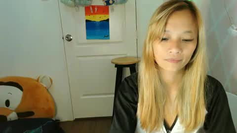 pinay beauty14 online show from February 23, 2:35 am