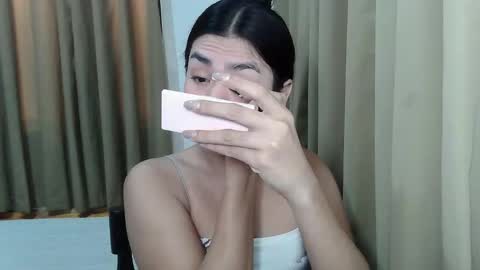 pinayloving_bella online show from September 16, 11:57 pm