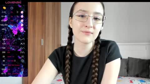 pingviluly online show from September 29, 6:40 am