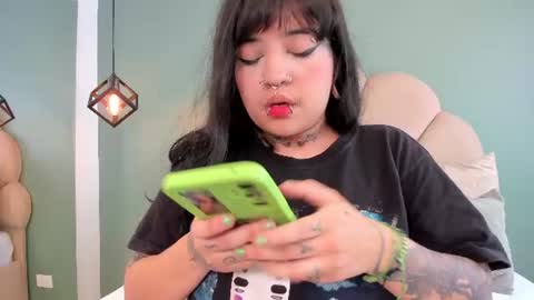 weedcandy ig y twitter xpink dustt online show from July 7, 5:27 pm