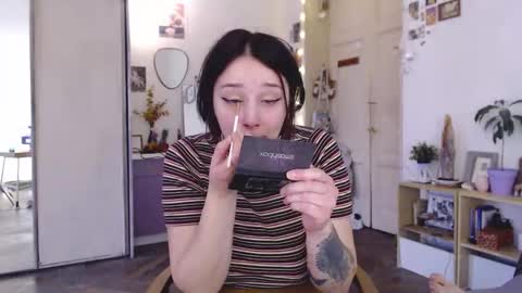 Snapshot of pink_soup chatting on October 23, 6:52 am Sony online show from October 23, 6:52 am