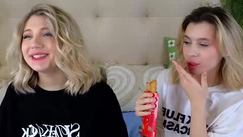 Adele online show from November 11, 9:17 am