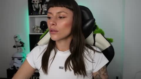 Emily online show from July 19, 7:16 pm