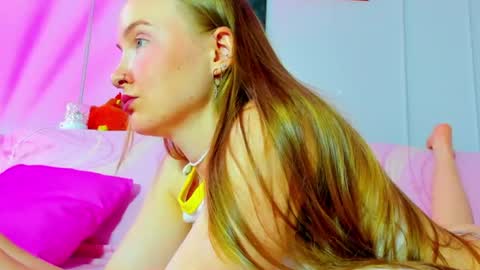 Mila online show from July 7, 11:03 am