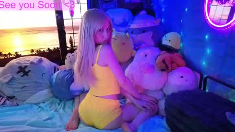 Gwenie online show from October 7, 10:14 pm