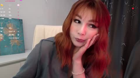 Perlita online show from April 2, 7:00 pm