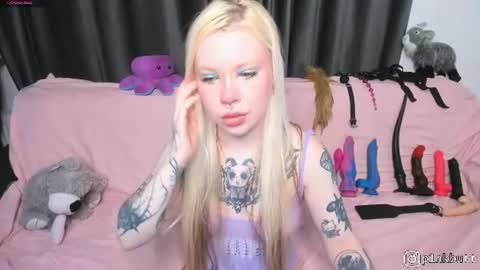 Helen Goat online show from July 27, 6:21 am