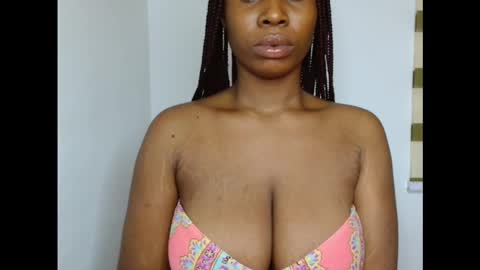 Snapshot of pinkxsugar chatting on October 26, 4:24 pm pinkxsugar online show from October 26, 4:24 pm