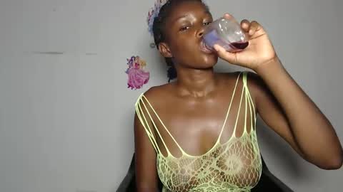 pinkykiki_247 online show from February 9, 10:39 am