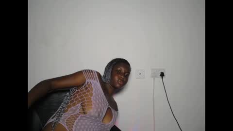 pinkykiki_247 online show from November 14, 9:37 pm