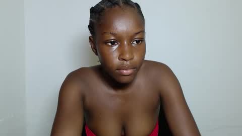 pinkykiki_247 online show from March 22, 3:29 pm