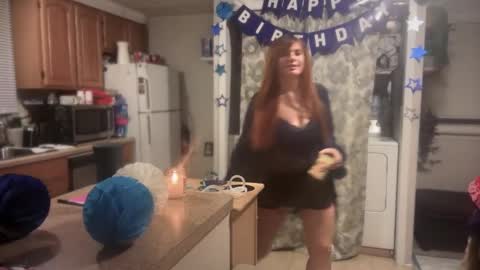 pirdybirdyxo online show from February 23, 4:22 am