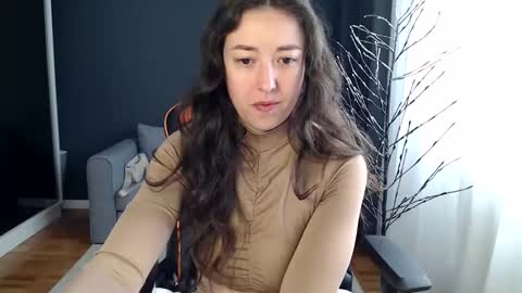 piscesgirl06 online show from March 24, 6:19 am