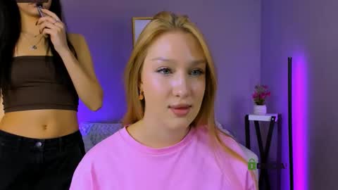 Sophie online show from November 21, 10:28 am