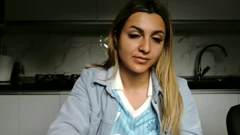 PlayfulNicole online show from June 15, 5:51 am