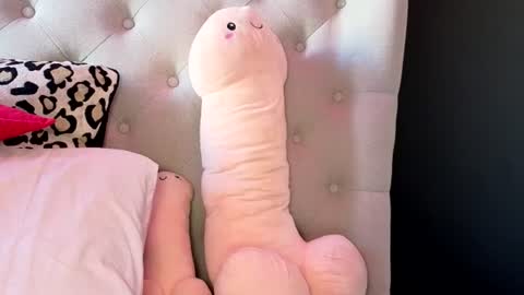 Rose  online show from July 7, 7:23 am