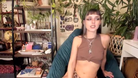 Goddess Pluto online show from September 22, 9:35 pm