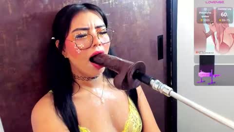 pocahontas_lantina online show from September 27, 4:30 am