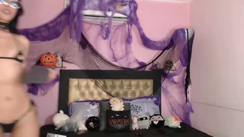 Rose and Dariah 3 online show from October 31, 1:26 pm