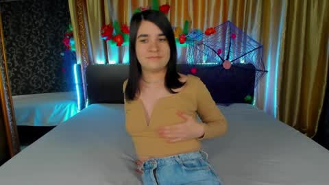 Polly online show from March 28, 8:36 am