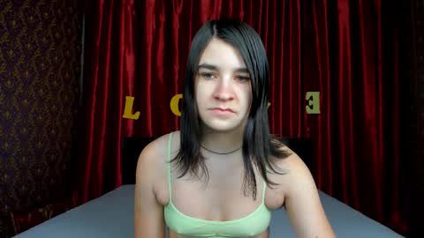 Polly online show from February 12, 8:05 am