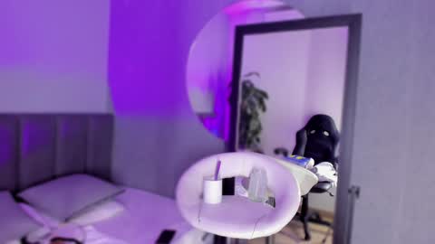 POLLY online show from February 6, 10:36 am