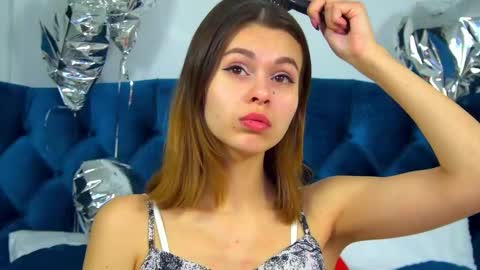 Snapshot of pollylanders chatting on February 15, 6:55 pm Polly online show from February 15, 6:55 pm