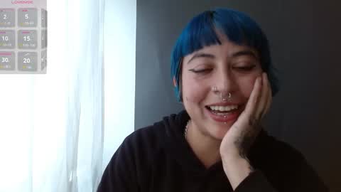 Poly online show from March 4, 8:37 pm