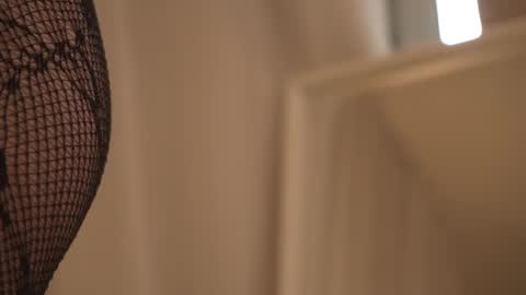    online show from April 3, 10:24 am