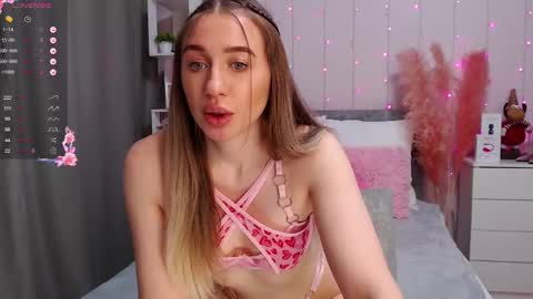 Snapshot of pornogirlx chatting on February 8, 7:05 pm Masha  online show from February 8, 7:05 pm