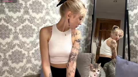  HERES Alice WELCOME EVERYONE LOVENSE DOMI REACT TO YOUR TIPS LETS MAKE A GREAT SHOW TOGETHER  online show from September 9, 4:45 am