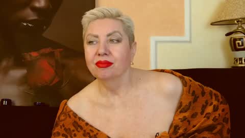 LADY POSH online show from January 3, 9:47 pm